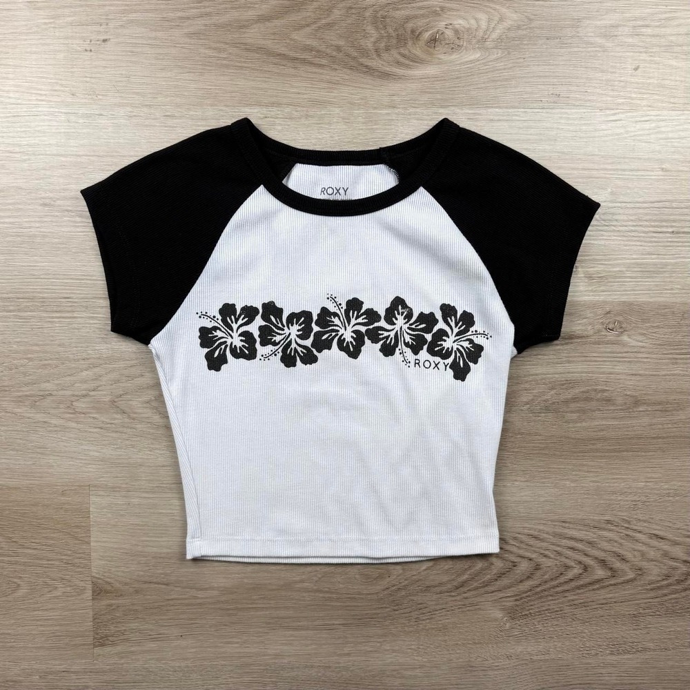 Roxy Y2K Style Hibiscus Row Ribbed Raglan Crop Baby Tee